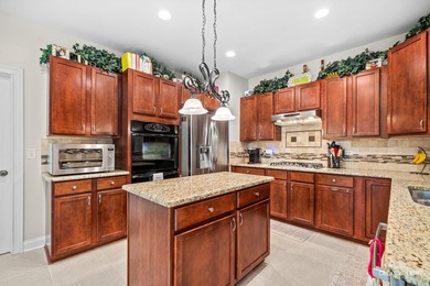 Welcome to your dream home! This beautifully updated 5-bedroom - photo 9