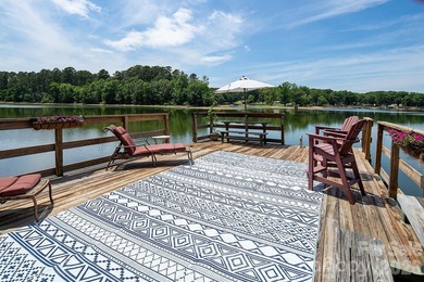 Escape to paradise in this inviting, spacious lakefront home - photo 32