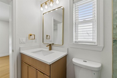 This absolutely stunning, fully renovated 4-bedrooms, 3-baths - photo 46