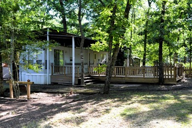 Lake Fork Getaway Ready for Immediate Enjoyment! Nestled within - photo 6