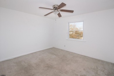 Gorgeous large 4 Bedroom 2 Bath 2300sq ft 3 story rebuilt raised - photo 11
