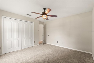 Bright and light meticulously maintained 4 bedrooms, 3 full - photo 15