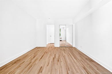 *SPONSOR SALE* NO BOARD APPROVAL! Welcome to the fully renovated - photo 17