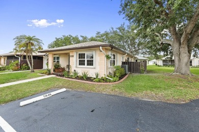End-unit condo in 55+ community offering added privacy, abundant - photo 25