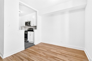 *SPONSOR SALE* NO BOARD APPROVAL! Welcome to the fully renovated - photo 34