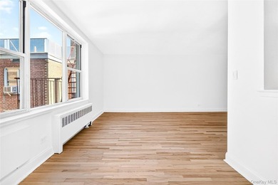 *SPONSOR SALE* NO BOARD APPROVAL! Welcome to the fully renovated - photo 35