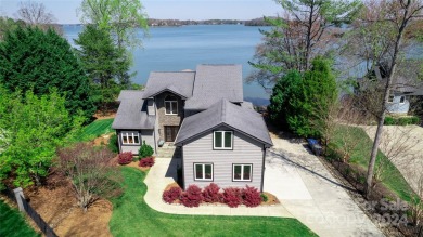 Lake Norman Home For Sale in Huntersville North Carolina