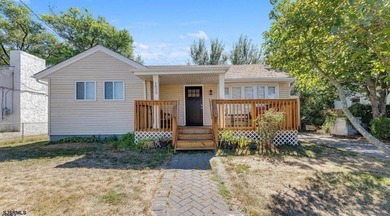 This beautifully renovated ranch home in Venice Park, Atlantic - photo 1