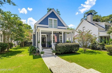 Welcome to 10 Hayek Street, where classic Lowcountry - photo 2