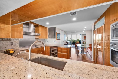 Elegant 9th-floor residence at the exclusive Grovenor House in