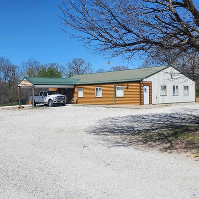 Truman Lake Commercial For Sale in Clinton Missouri