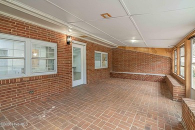 Come see this 4 Bedroom Split-level! This home has 3 bedrooms - photo 12