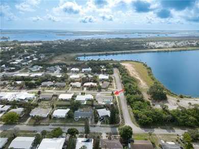 Lovely remodeled 3 BR CBS Home w/heated inground pool - photo 8