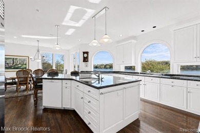 Perched above the shoreline with sweeping, unobstructed views - photo 18
