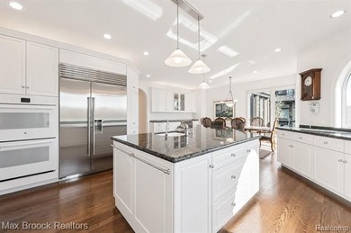Perched above the shoreline with sweeping, unobstructed views - photo 22