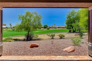 FABULOUS 'SIENA' IN SUMMERLIN *GOLF* COURSE PROPERTY W/ FAIRWAY - photo 2