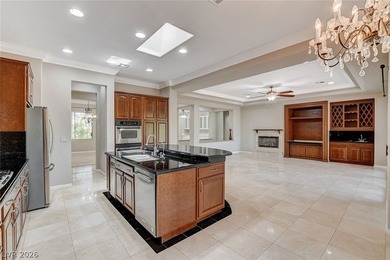 FABULOUS 'SIENA' IN SUMMERLIN *GOLF* COURSE PROPERTY W/ FAIRWAY - photo 8