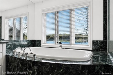 Perched above the shoreline with sweeping, unobstructed views - photo 42
