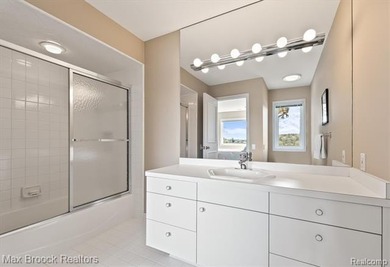 Perched above the shoreline with sweeping, unobstructed views - photo 49