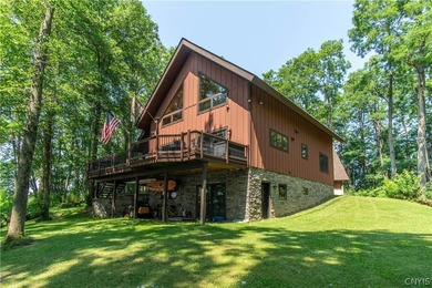 Truly one-of-a-kind dream waterfront home tucked away in the - photo 2