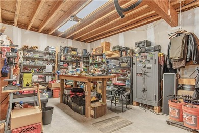 Truly one-of-a-kind dream waterfront home tucked away in the - photo 7