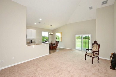 3/2 CBS End Unit across from the Pool. Easy access to three - photo 8