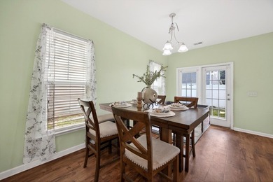 Palmetto Pointe Townes, 3-bedroom 2.5 bath, single-family home - photo 13