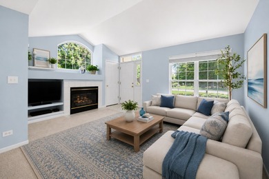 Welcome home to this bright and sunny first-floor ranch end-unit - photo 3