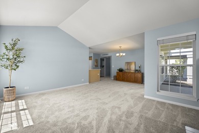 Welcome home to this bright and sunny first-floor ranch end-unit - photo 7