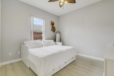 Welcome to 4225 SW Ragen Street - a beautifully updated - photo 33