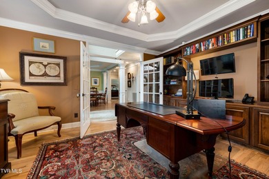 Welcome to one of the most exceptional golf course residences in - photo 8