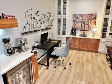 Stylish and upgraded 2-bedroom, 2-bath condo with a flexible den - photo 10