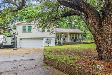 Beautifully remodeled home on 1.7 private acres with no HOA and - photo 3