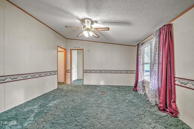 GORGEOUS WELL MAINTAINED double wide on permanent foundation - photo 7