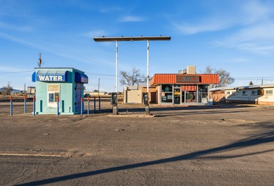 Commercial investment property in the middle of town with Route