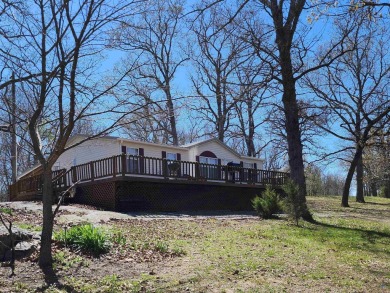 Truman Lake Home For Sale in Edwards Missouri