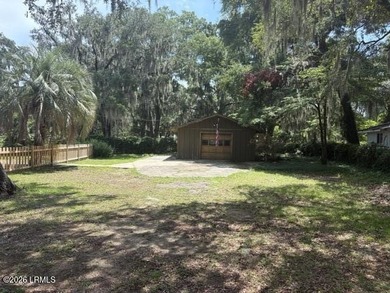 Excellent opportunity to build your dream home on this highly - photo 4