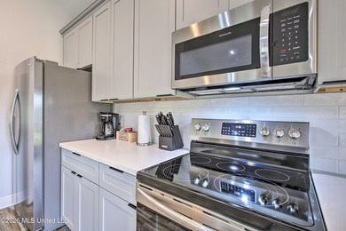 Welcome to your fully furnished waterfront escape in the heart - photo 14
