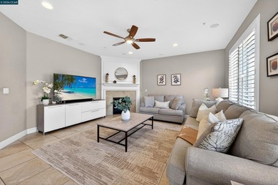 Welcome to an exceptional residence in the sought-after gated - photo 25