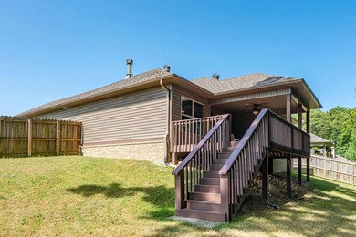 Tucked away on a spacious corner lot at the end of a cul-de-sac - photo 27