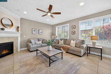 Welcome to an exceptional residence in the sought-after gated - photo 27
