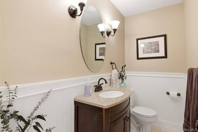 Welcome to Your Dream Home: Nestled at the end of a serene - photo 8