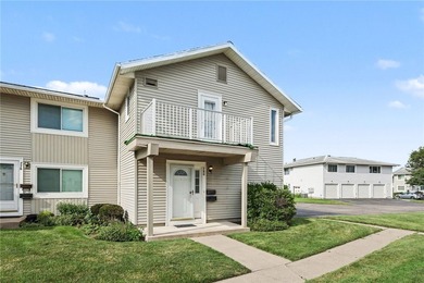 Welcome home to this adorable 2-bedroom, 1-bath end-unit - photo 2