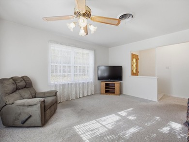 Welcome home to this well-maintained 3-bedroom, 2-bath home - photo 13