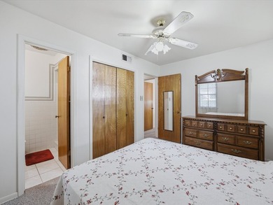 Welcome home to this well-maintained 3-bedroom, 2-bath home - photo 25