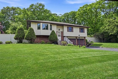 Amazing opportunity in Miller Place to own this beautiful - photo 2