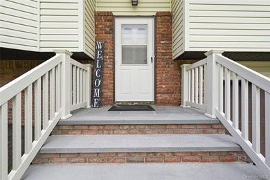 Amazing opportunity in Miller Place to own this beautiful - photo 3