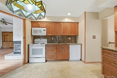 Amazing opportunity in Miller Place to own this beautiful - photo 9