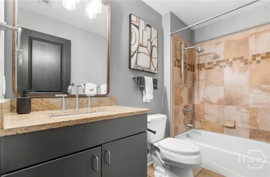 Chic Broughton Street Loft - Prime Location in the heart of - photo 11