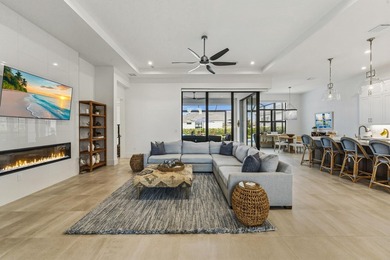 This luxury single family Florida home is thoughtfully designed - photo 15